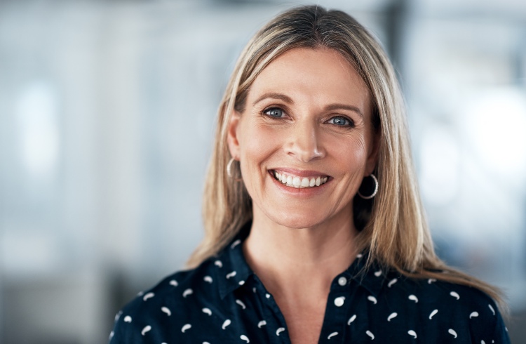 smiling woman with great smile